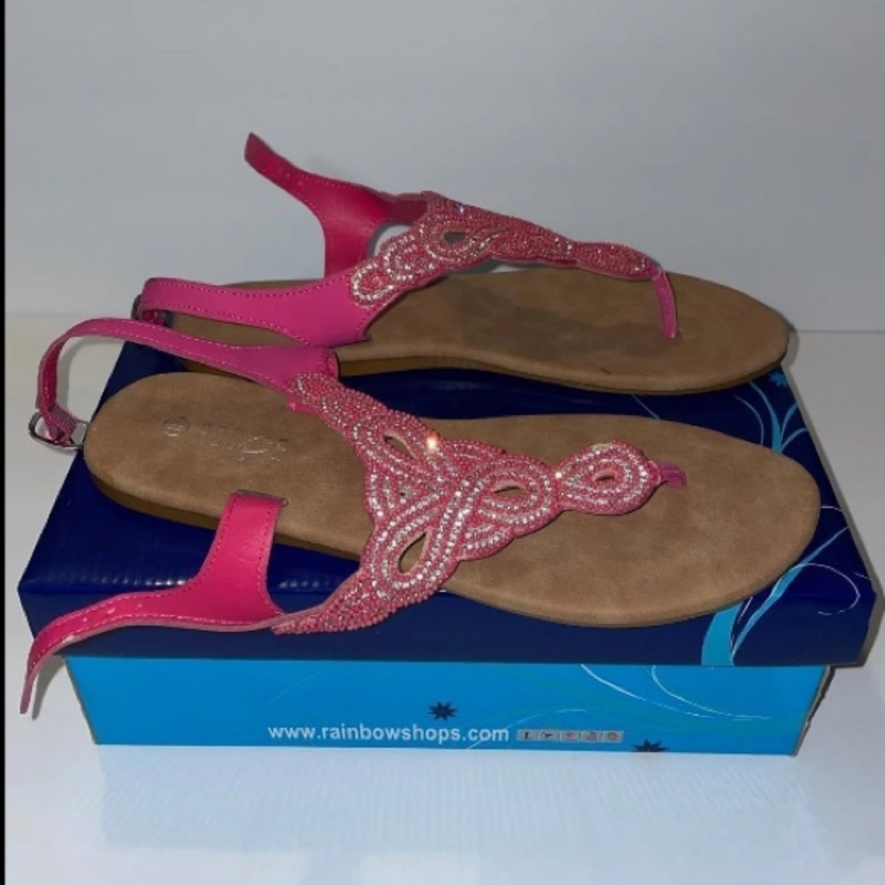Slippers - Picture 2 of 7